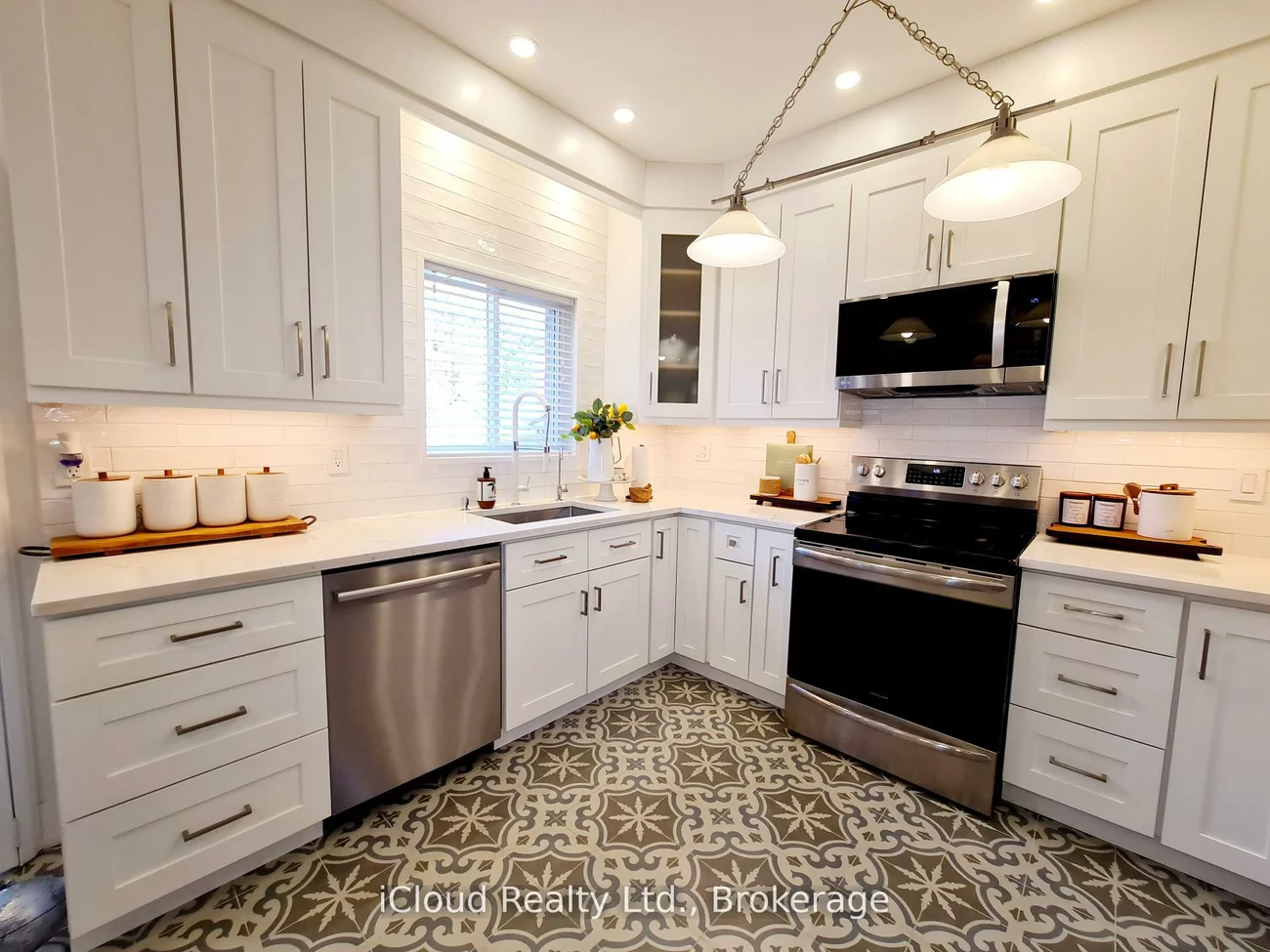 22, Fallgate, Credit Valley, Brampton