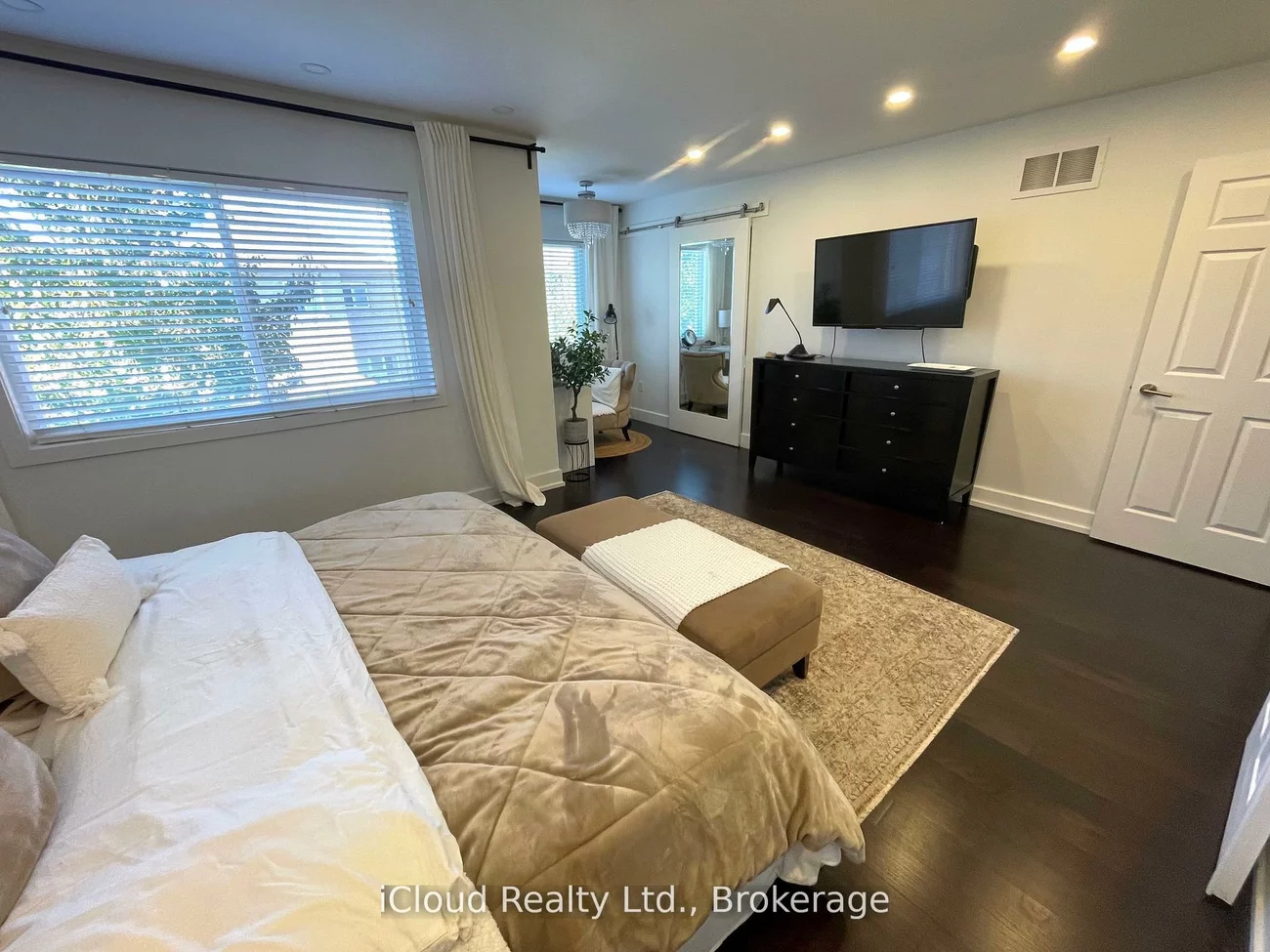 22, Fallgate, Credit Valley, Brampton