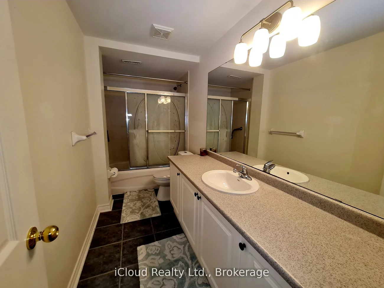 22, Fallgate, Credit Valley, Brampton