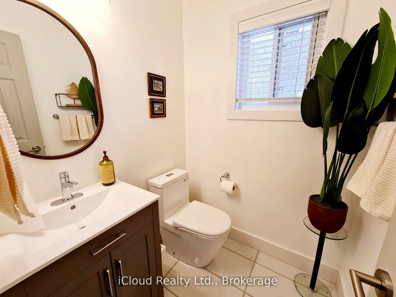 22, Fallgate, Credit Valley, Brampton