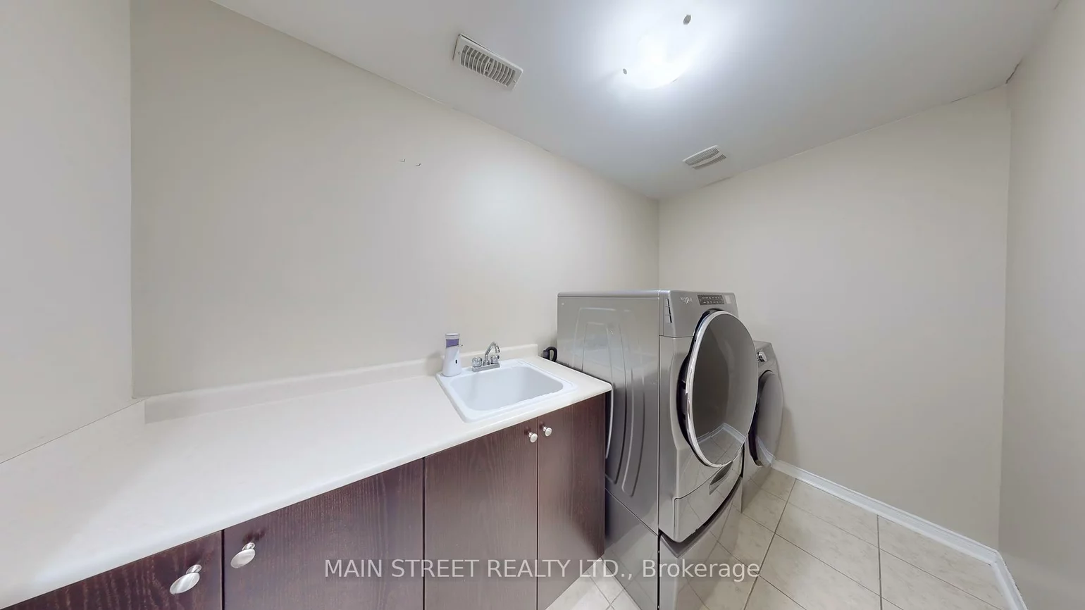 42, Bellchase, Bram East, Brampton