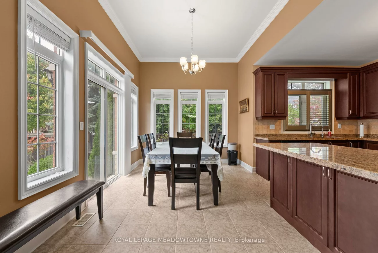 32, Nova Scotia, Bram West, Brampton