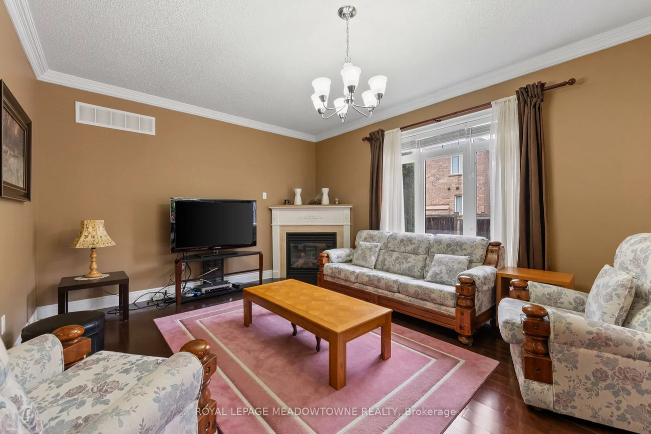 32, Nova Scotia, Bram West, Brampton