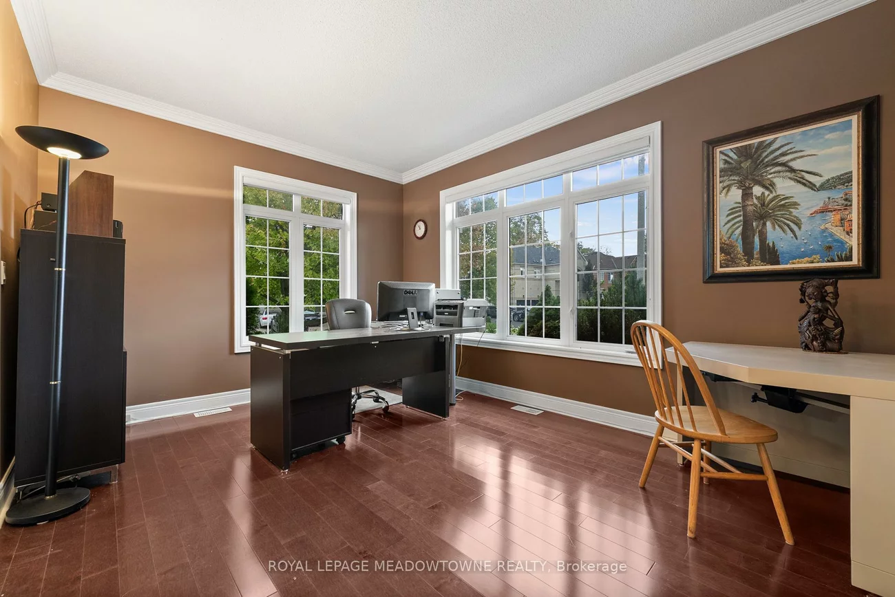 32, Nova Scotia, Bram West, Brampton