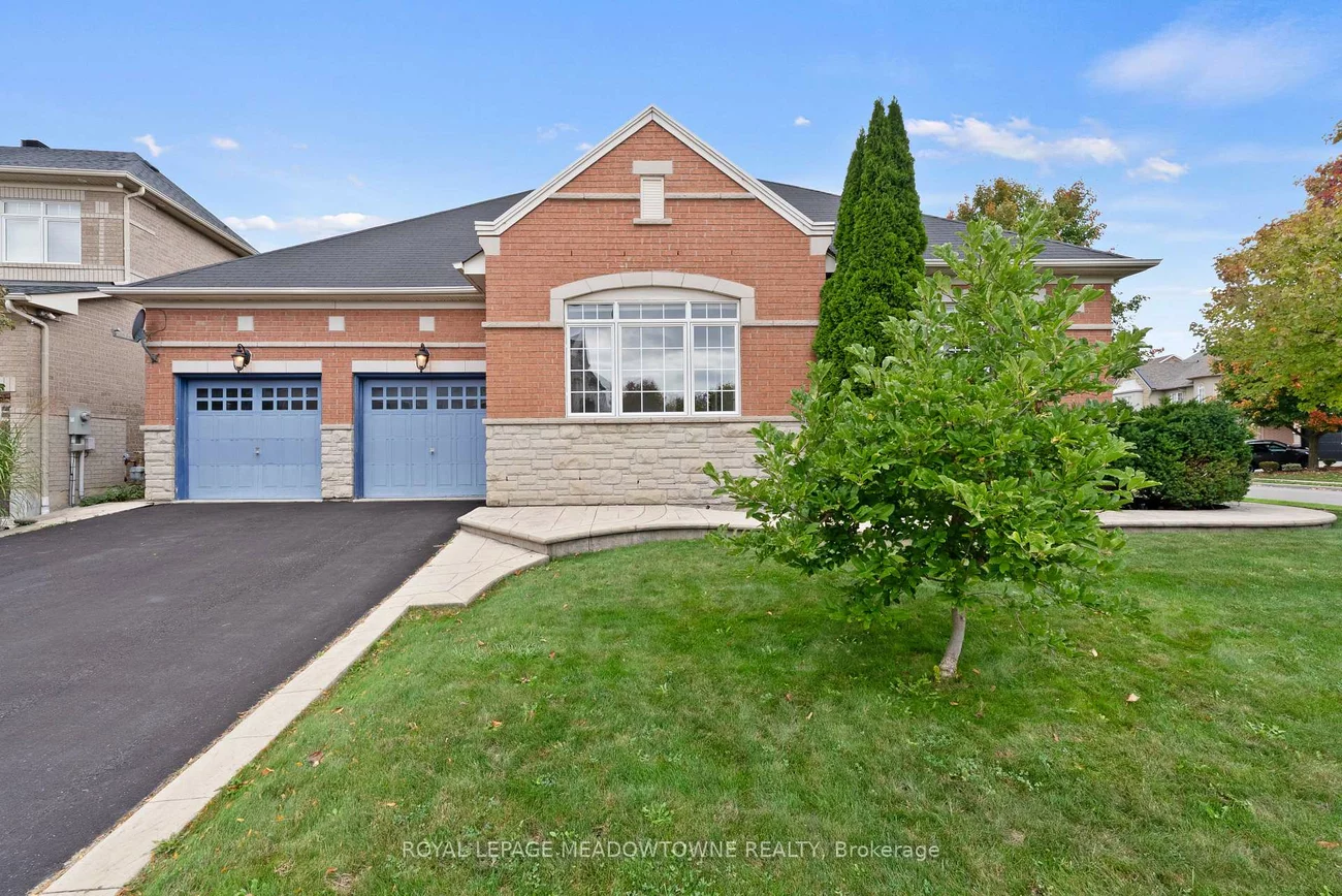 32, Nova Scotia, Bram West, Brampton