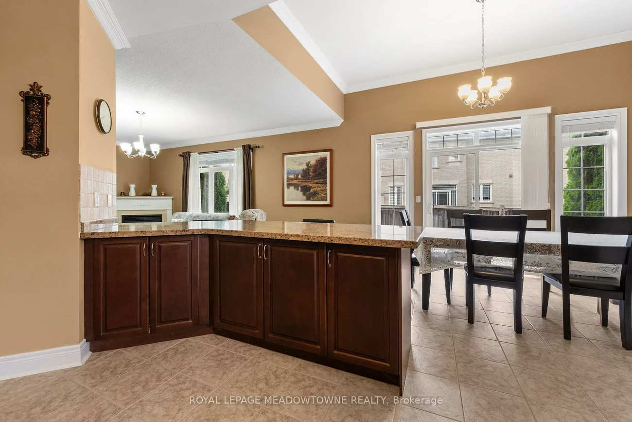 32, Nova Scotia, Bram West, Brampton