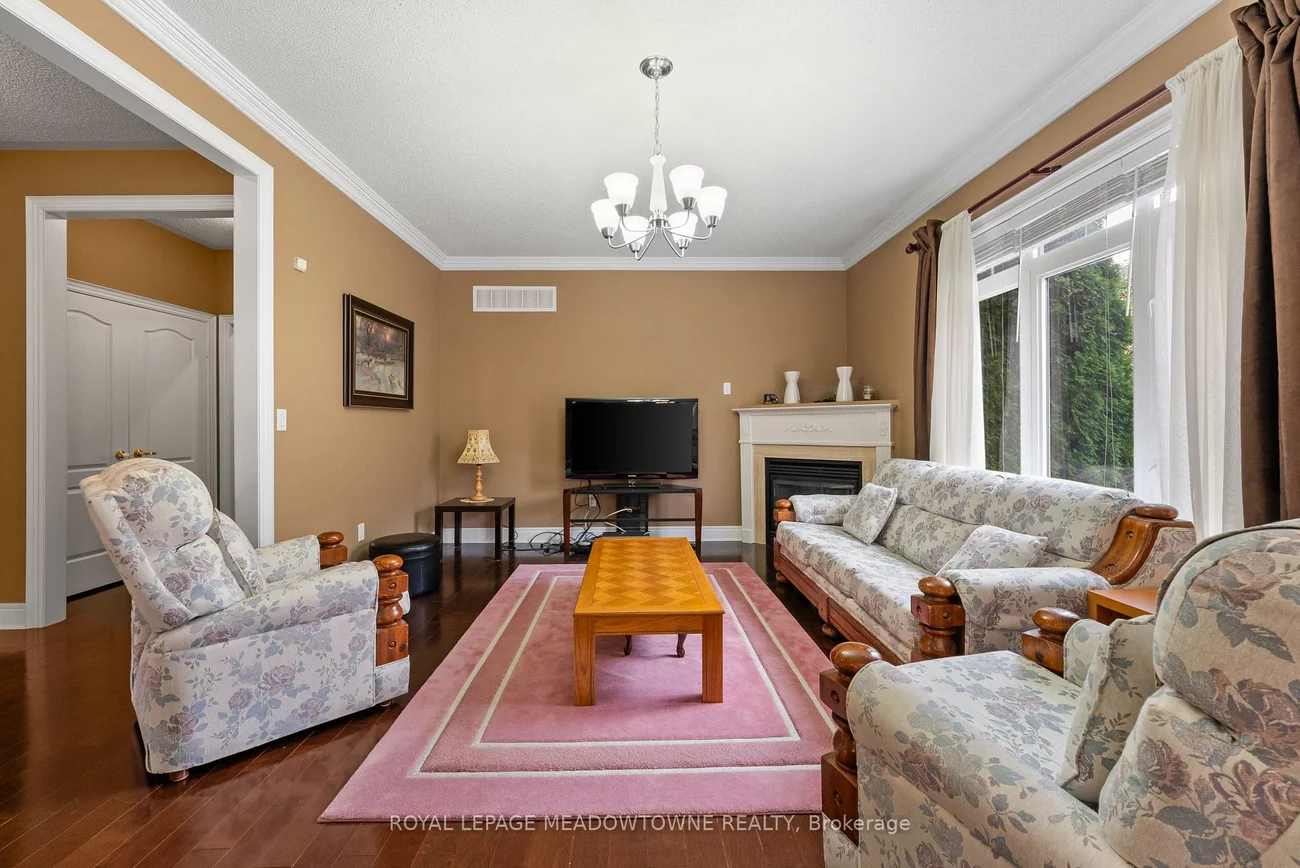32, Nova Scotia, Bram West, Brampton