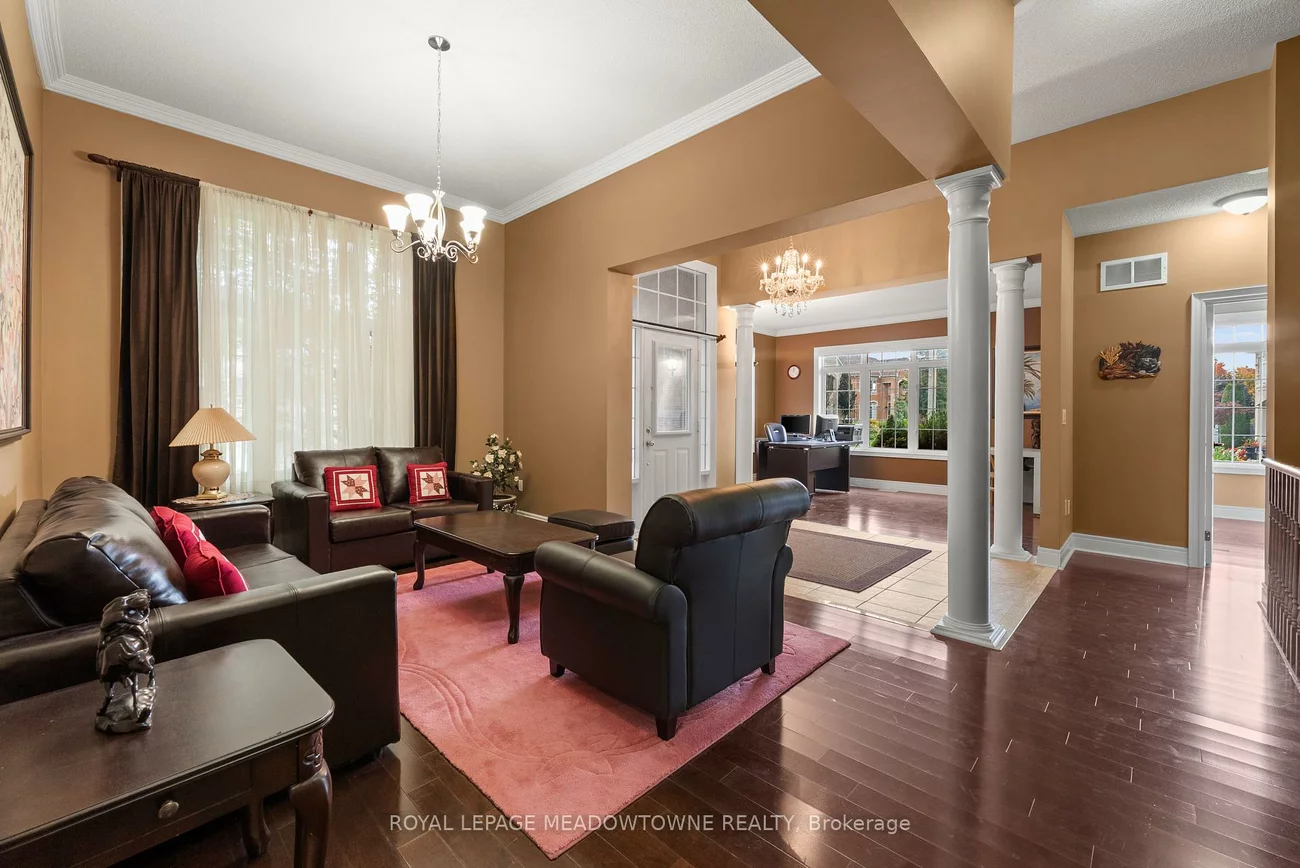 32, Nova Scotia, Bram West, Brampton