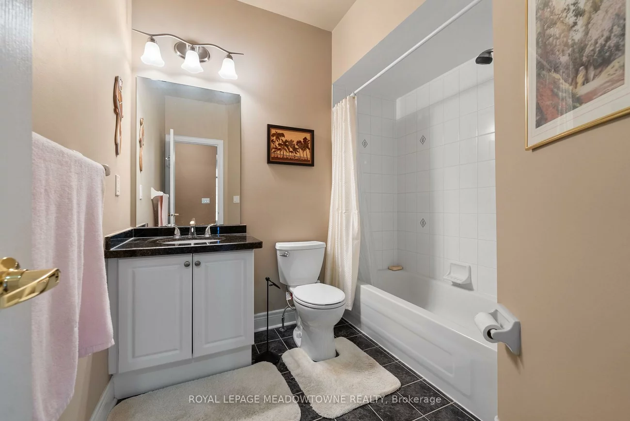 32, Nova Scotia, Bram West, Brampton