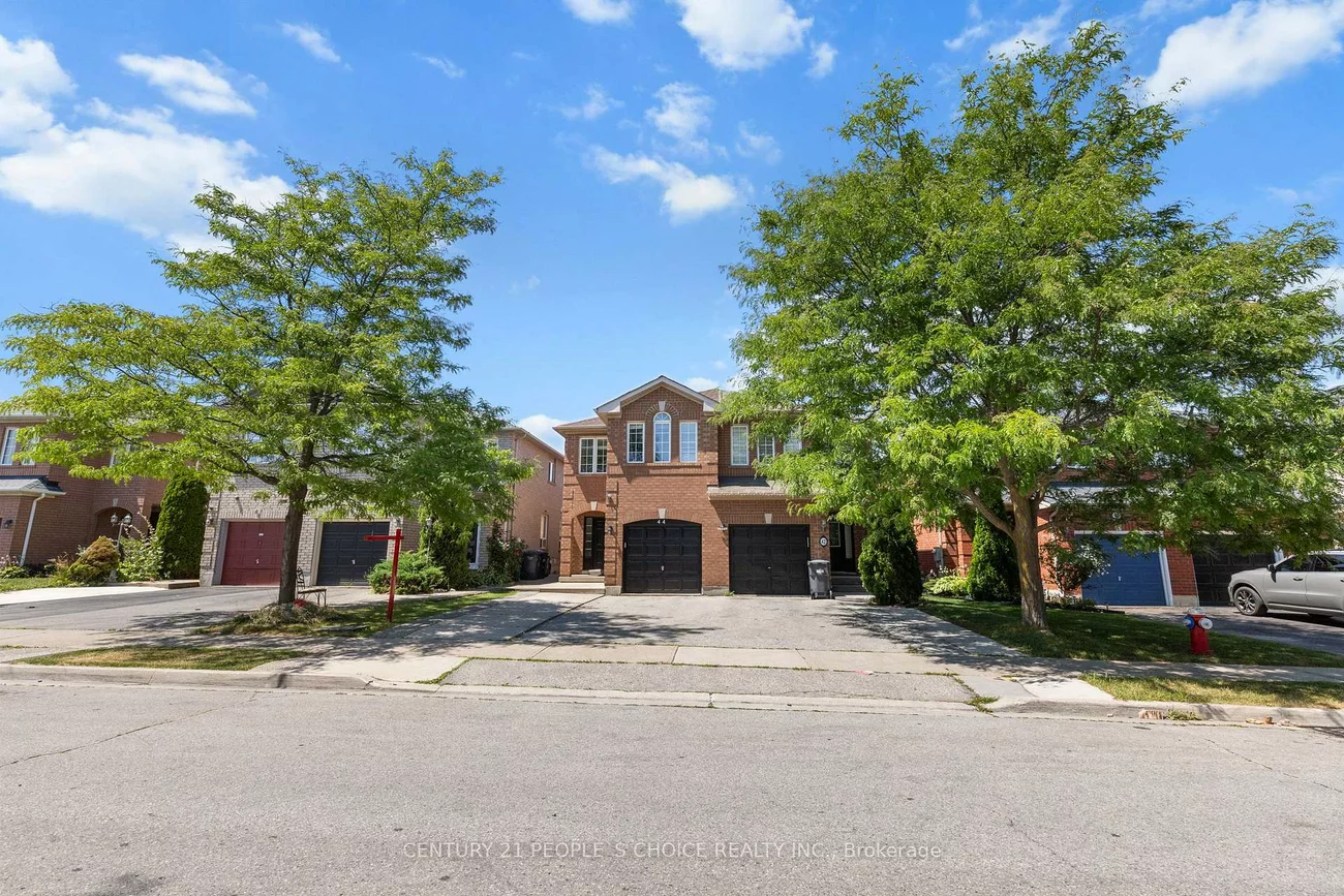 44, Roadmaster, Fletcher's Meadow, Brampton