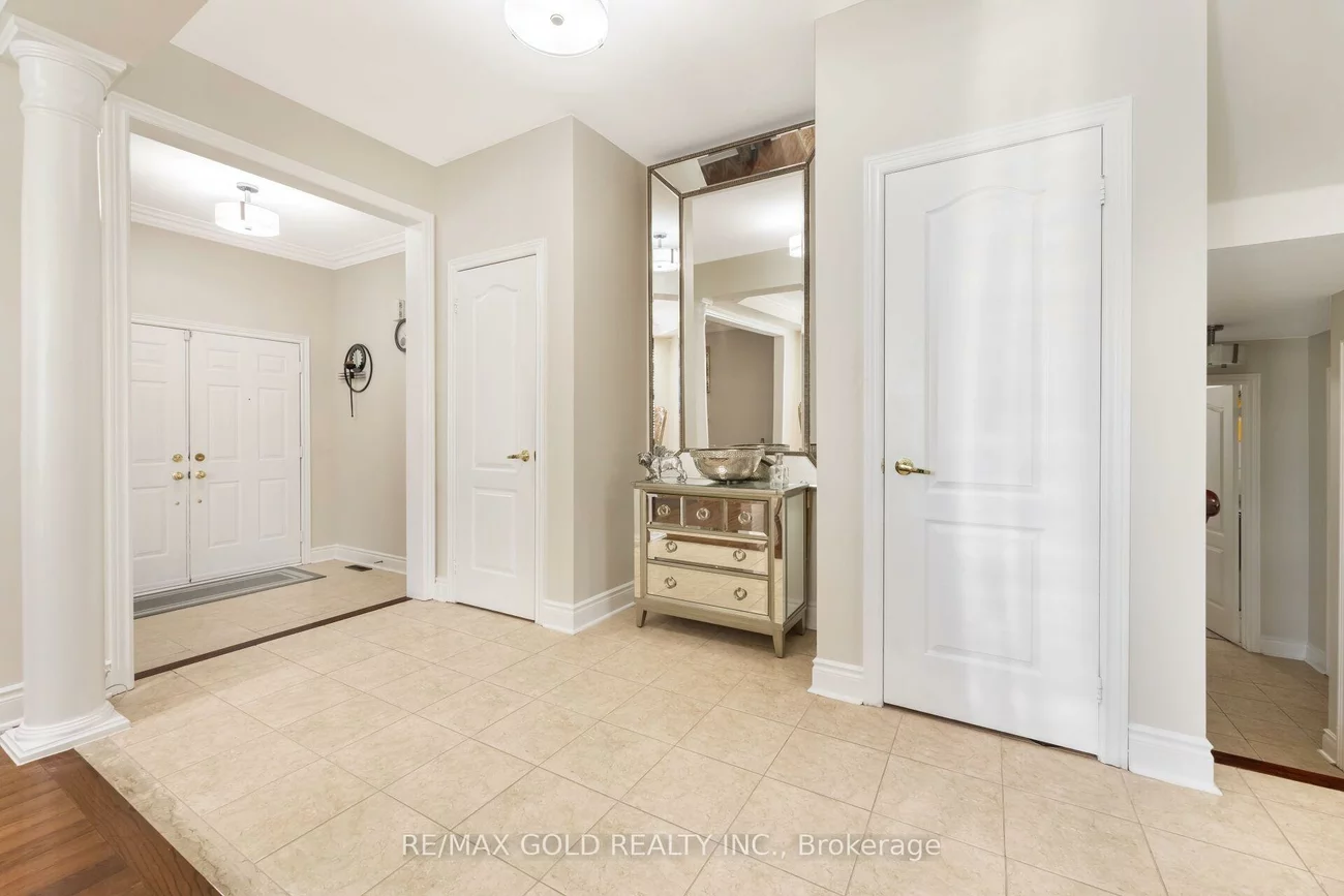 19, Eiffel, Vales of Castlemore North, Brampton