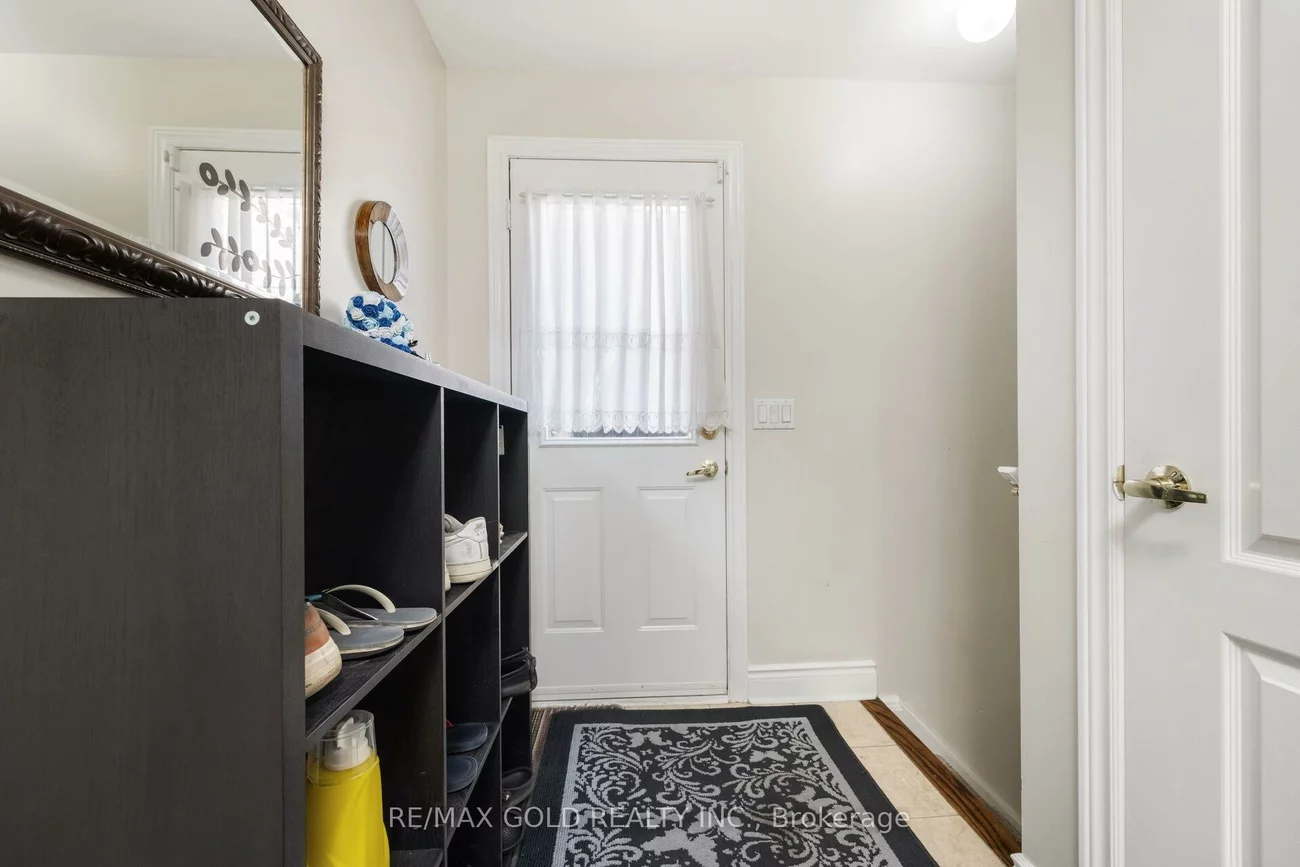 19, Eiffel, Vales of Castlemore North, Brampton