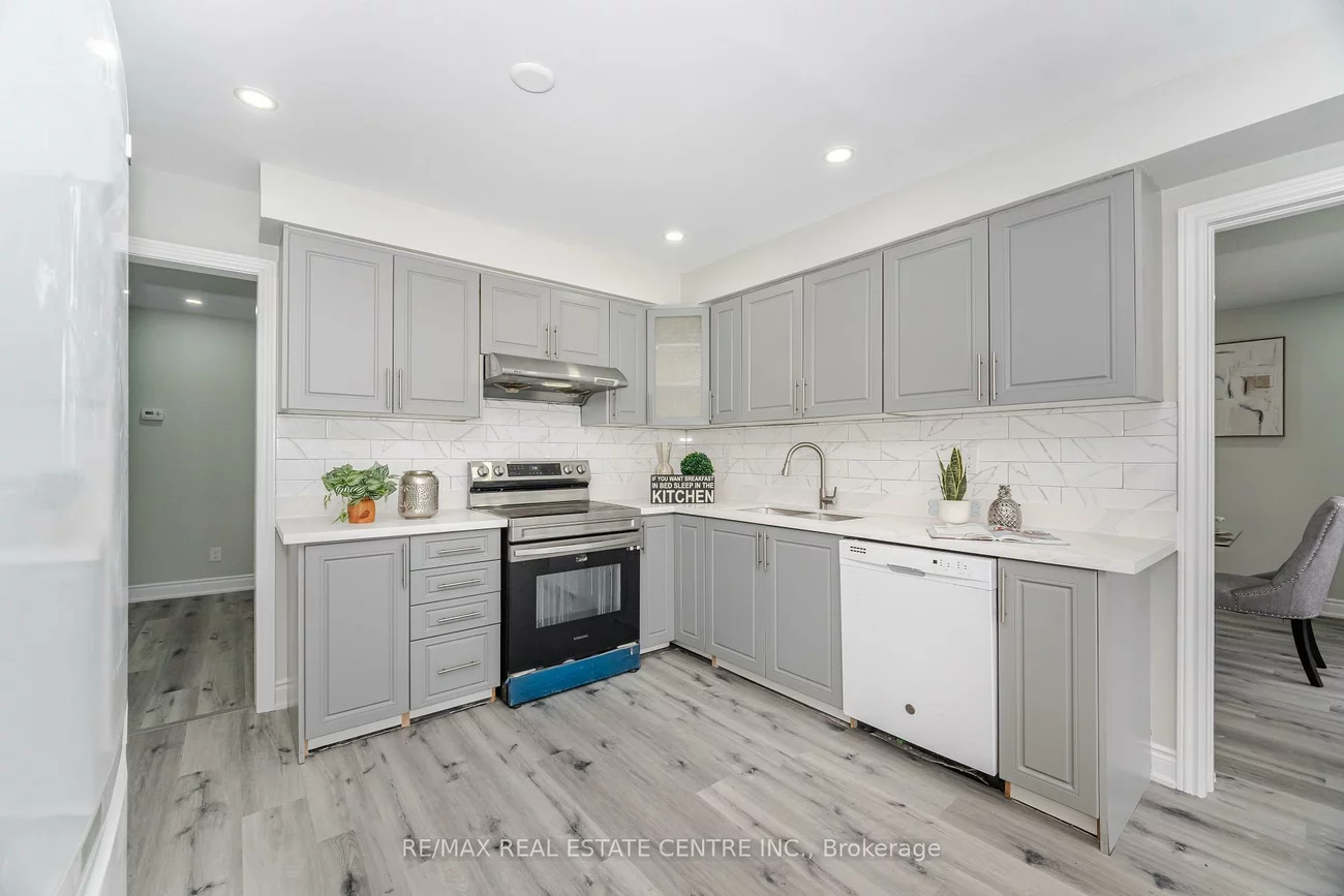 76, Moffatt, Fletcher's West, Brampton