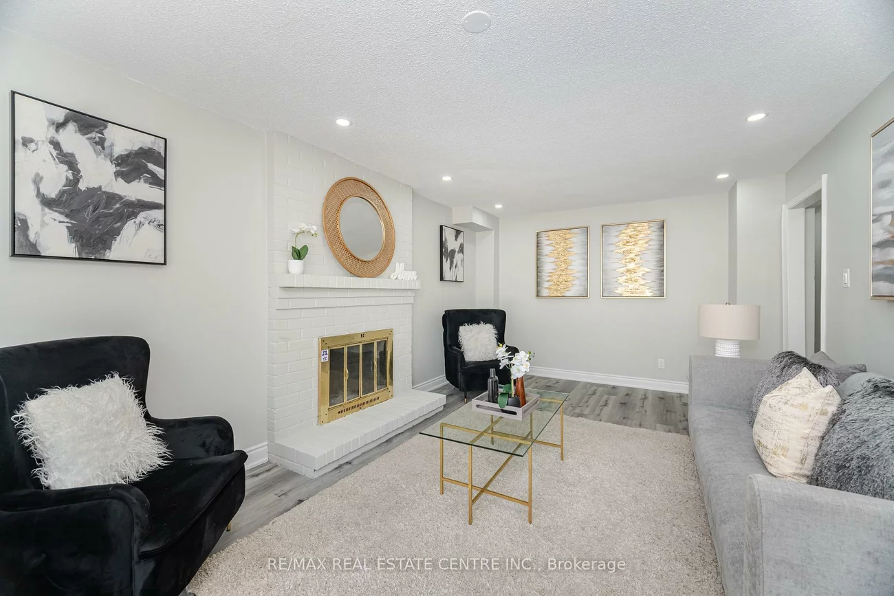 76, Moffatt, Fletcher's West, Brampton