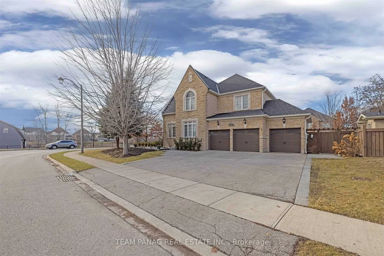 73, Louvain, Vales of Castlemore North, Brampton