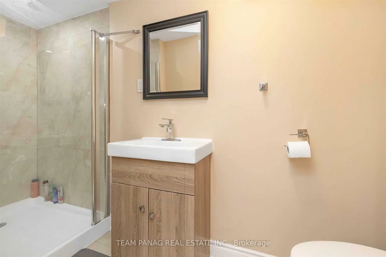 73, Louvain, Vales of Castlemore North, Brampton