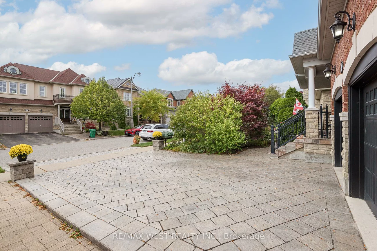 17, Hawkridge, Bram East, Brampton