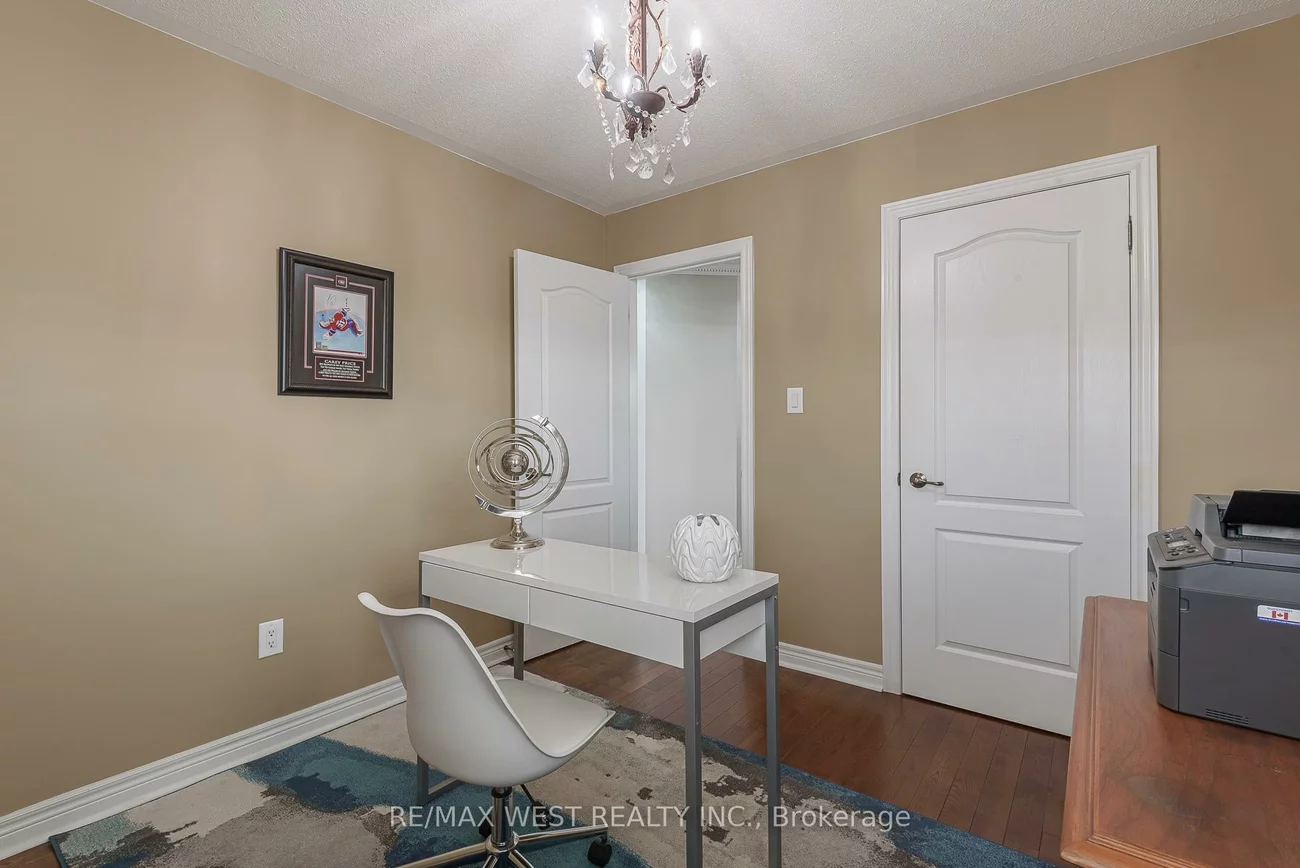 17, Hawkridge, Bram East, Brampton