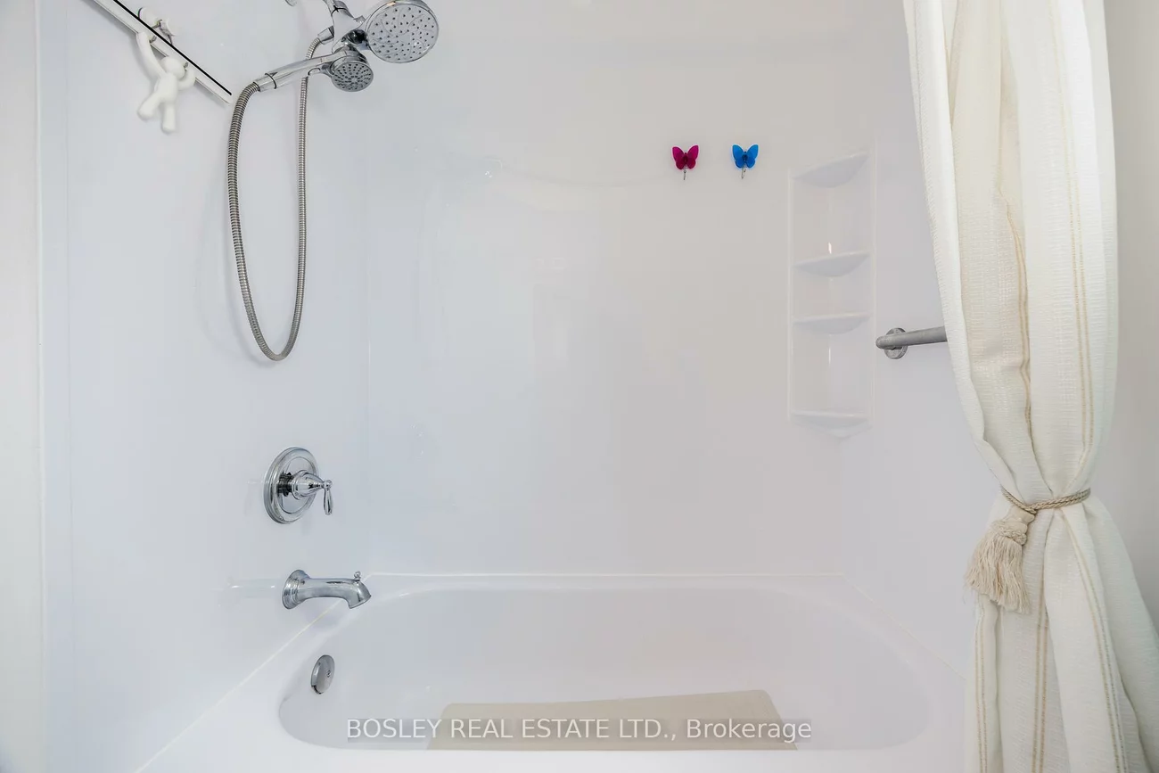 16, Grand River, Northgate, Brampton