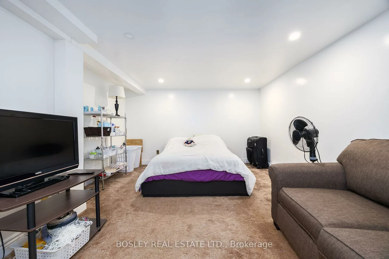 16, Grand River, Northgate, Brampton