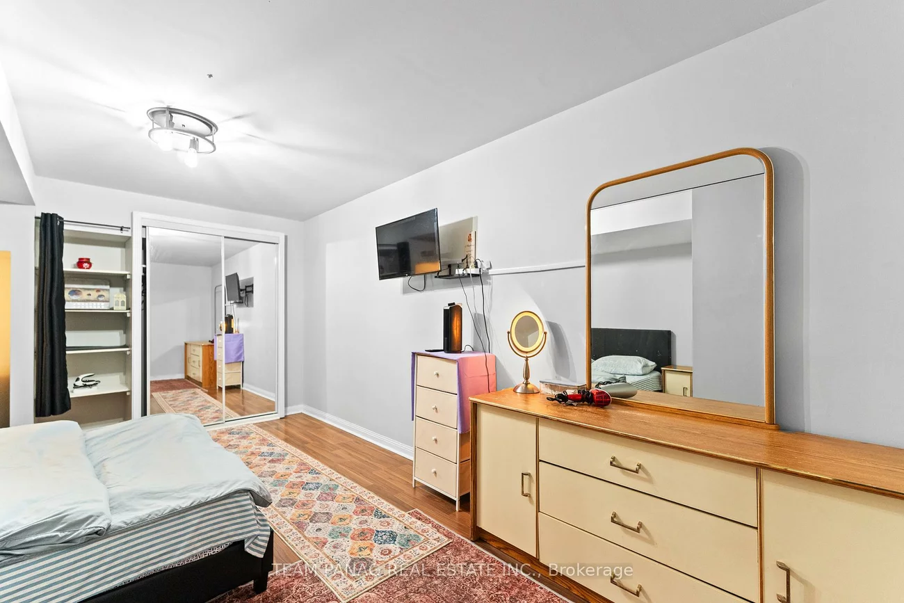 28, Cosmo, Vales of Castlemore, Brampton