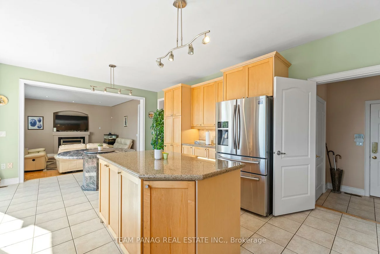 28, Cosmo, Vales of Castlemore, Brampton