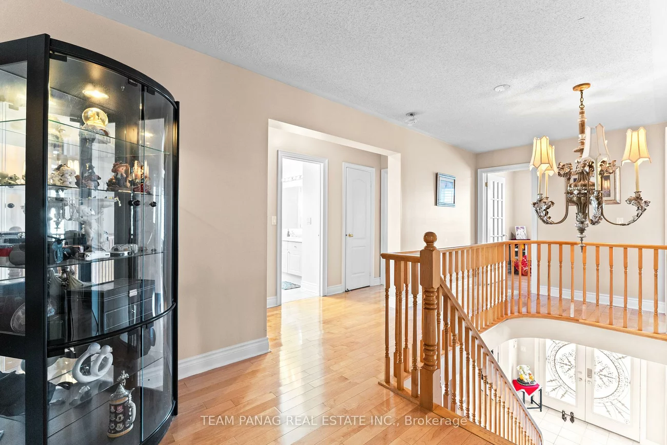 28, Cosmo, Vales of Castlemore, Brampton