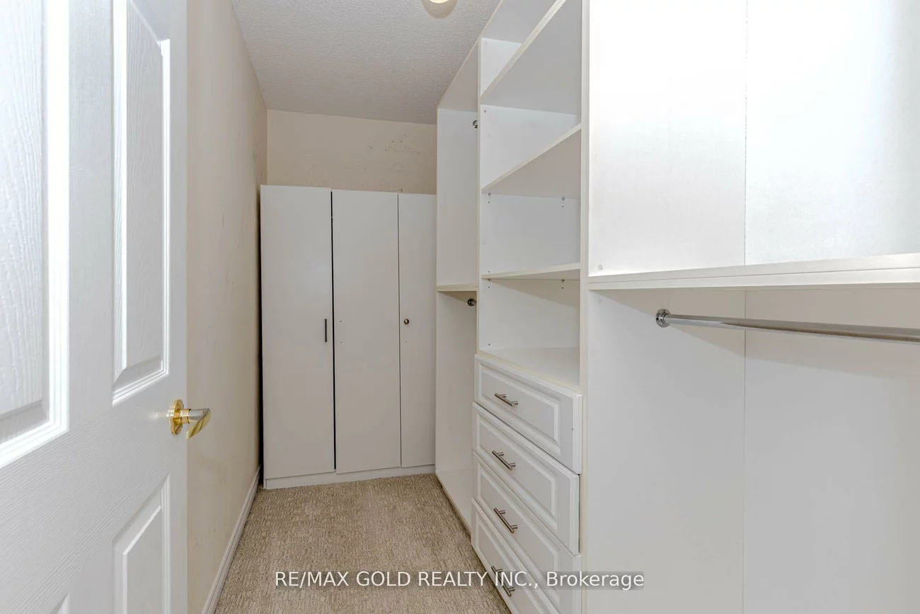 22, Ungava Bay, Sandringham-Wellington, Brampton