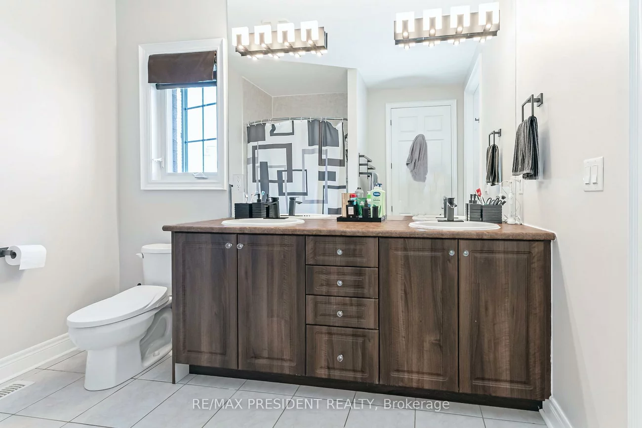 5, Sea Cliff, Bram East, Brampton