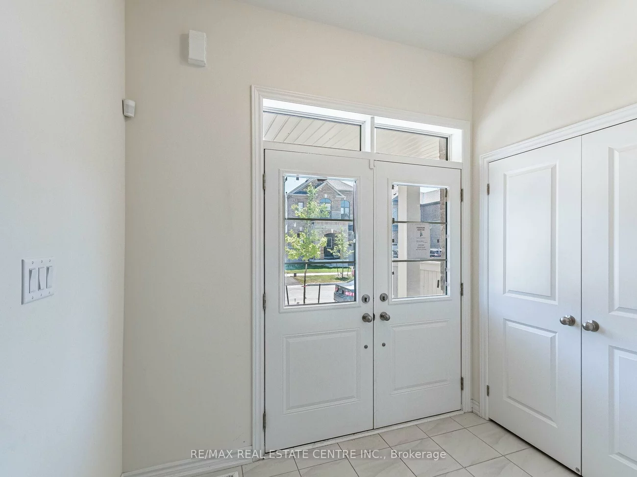 20, Fuller, Credit Valley, Brampton