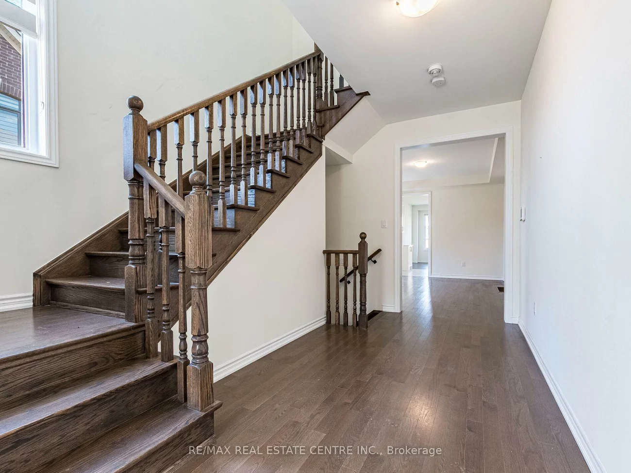 20, Fuller, Credit Valley, Brampton