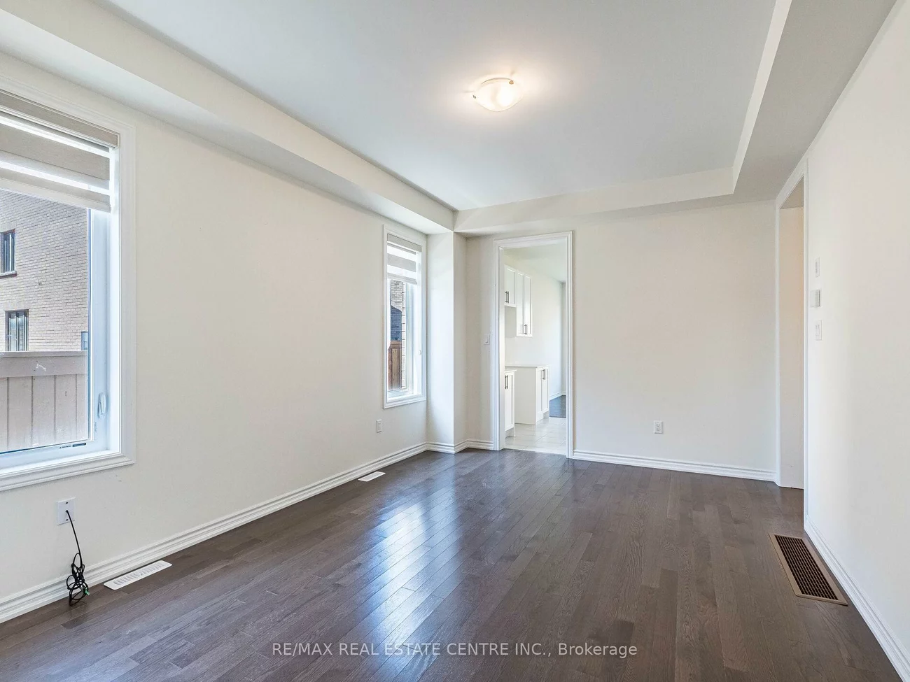 20, Fuller, Credit Valley, Brampton