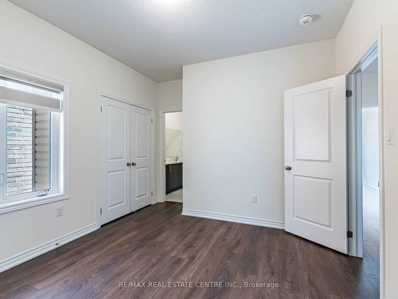 20, Fuller, Credit Valley, Brampton