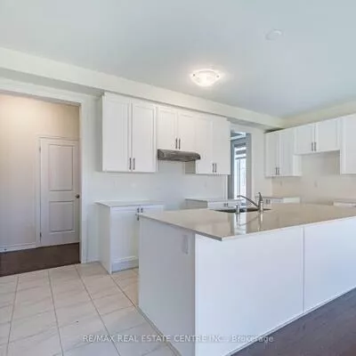 20, Fuller, Credit Valley, Brampton