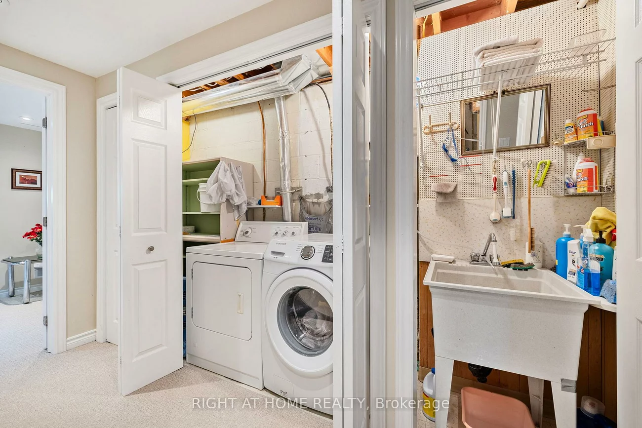 42, Valleyview, Snelgrove, Brampton