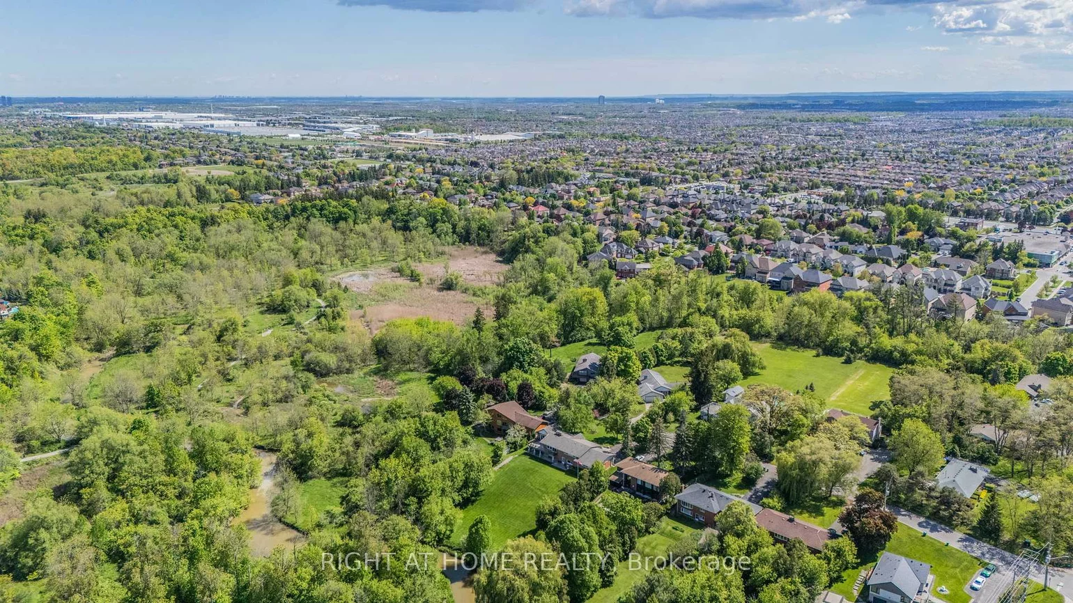 42, Valleyview, Snelgrove, Brampton