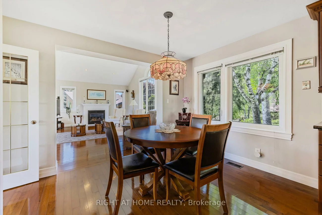 42, Valleyview, Snelgrove, Brampton