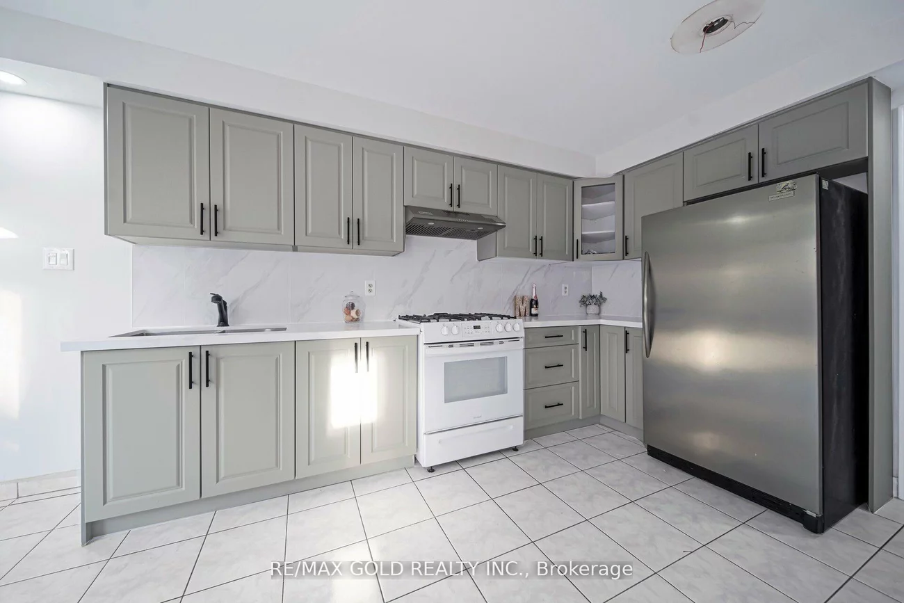 4, Sahara, Sandringham-Wellington, Brampton