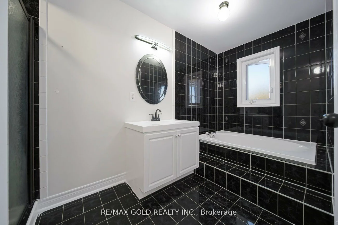 4, Sahara, Sandringham-Wellington, Brampton