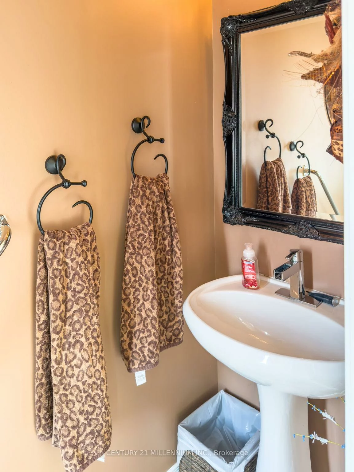 23, Upper Highlands, Heart Lake East, Brampton