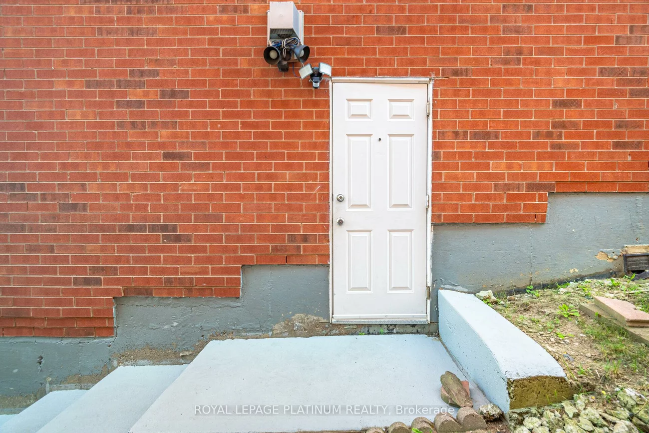 63, Culture, Fletcher's Creek Village, Brampton