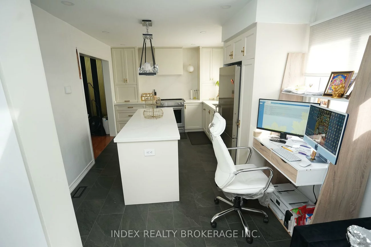 95, Elgin, Brampton South, Brampton