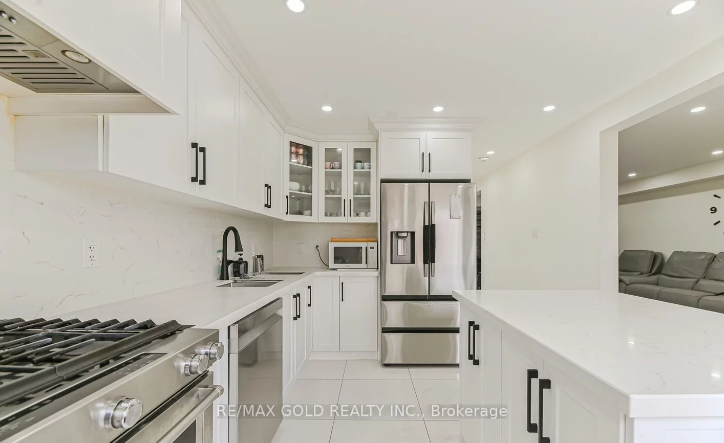 81, Drake, Southgate, Brampton