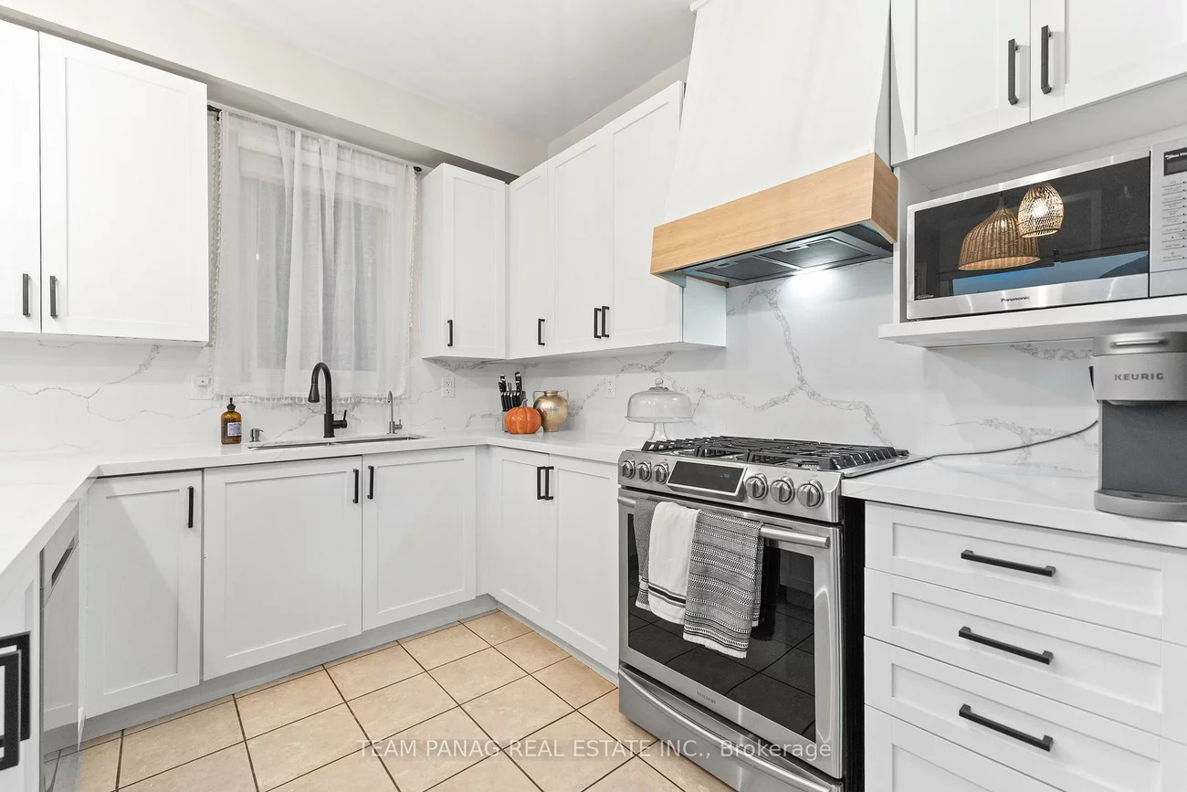 23, Sea Lion, Madoc, Brampton