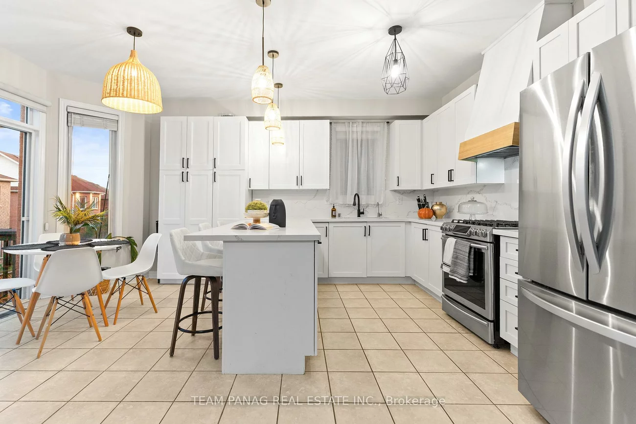 23, Sea Lion, Madoc, Brampton