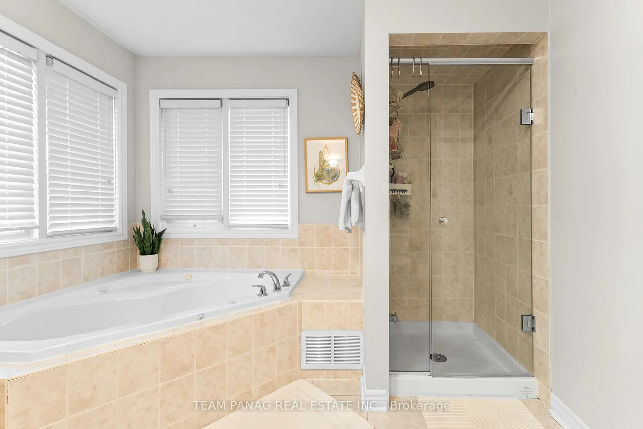 23, Sea Lion, Madoc, Brampton