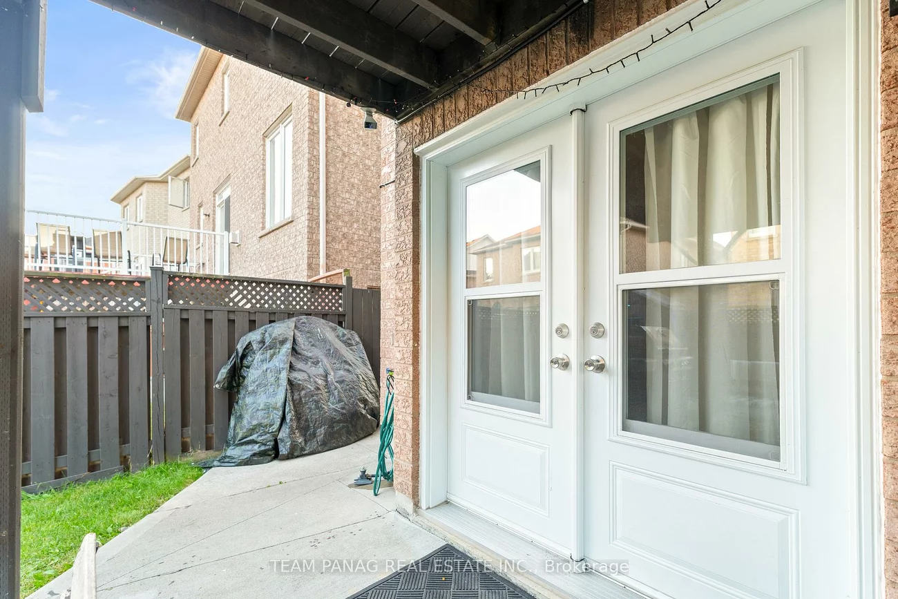 23, Sea Lion, Madoc, Brampton