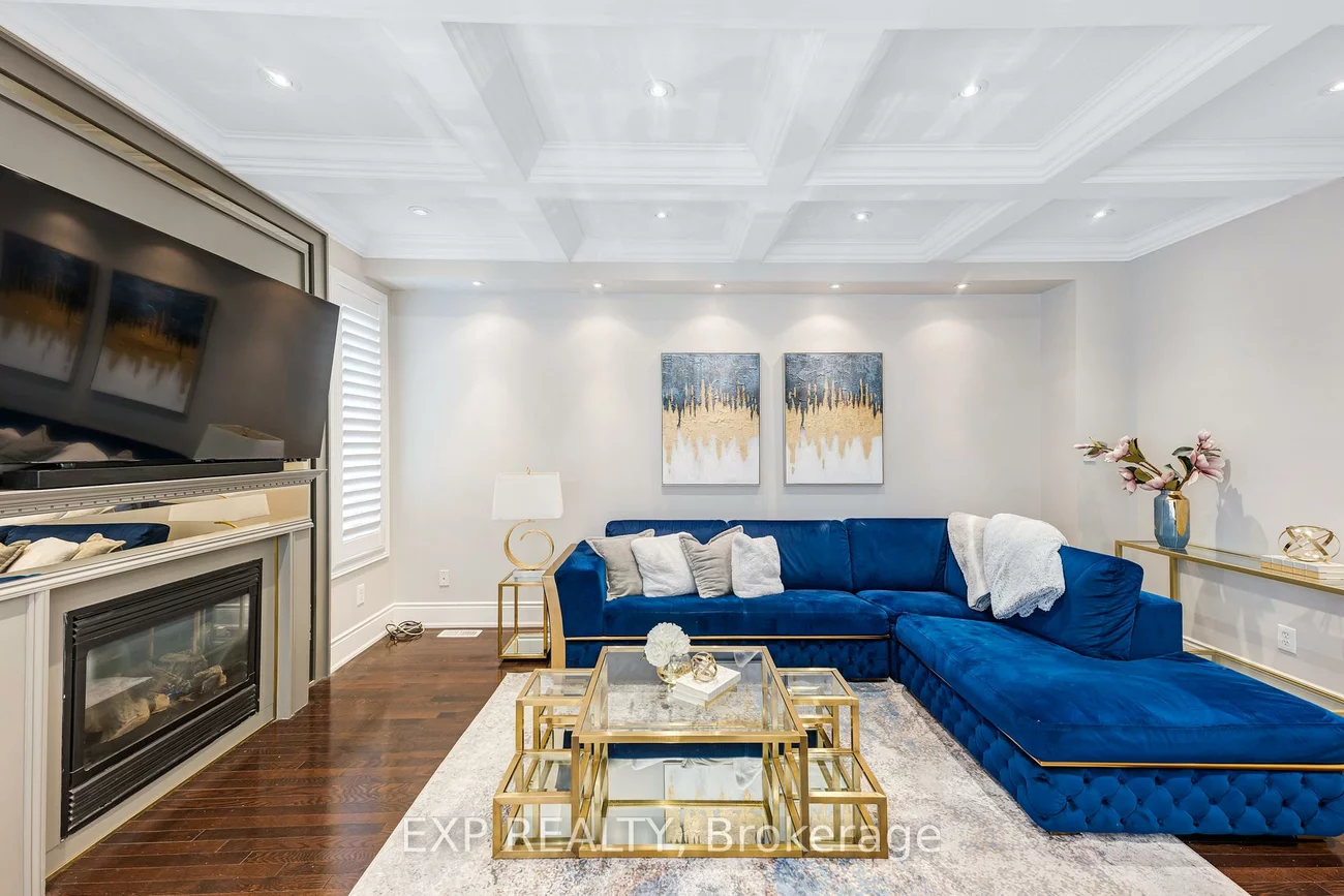 413, Sunny Meadow, Sandringham-Wellington, Brampton