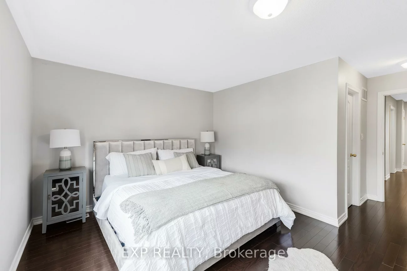 413, Sunny Meadow, Sandringham-Wellington, Brampton