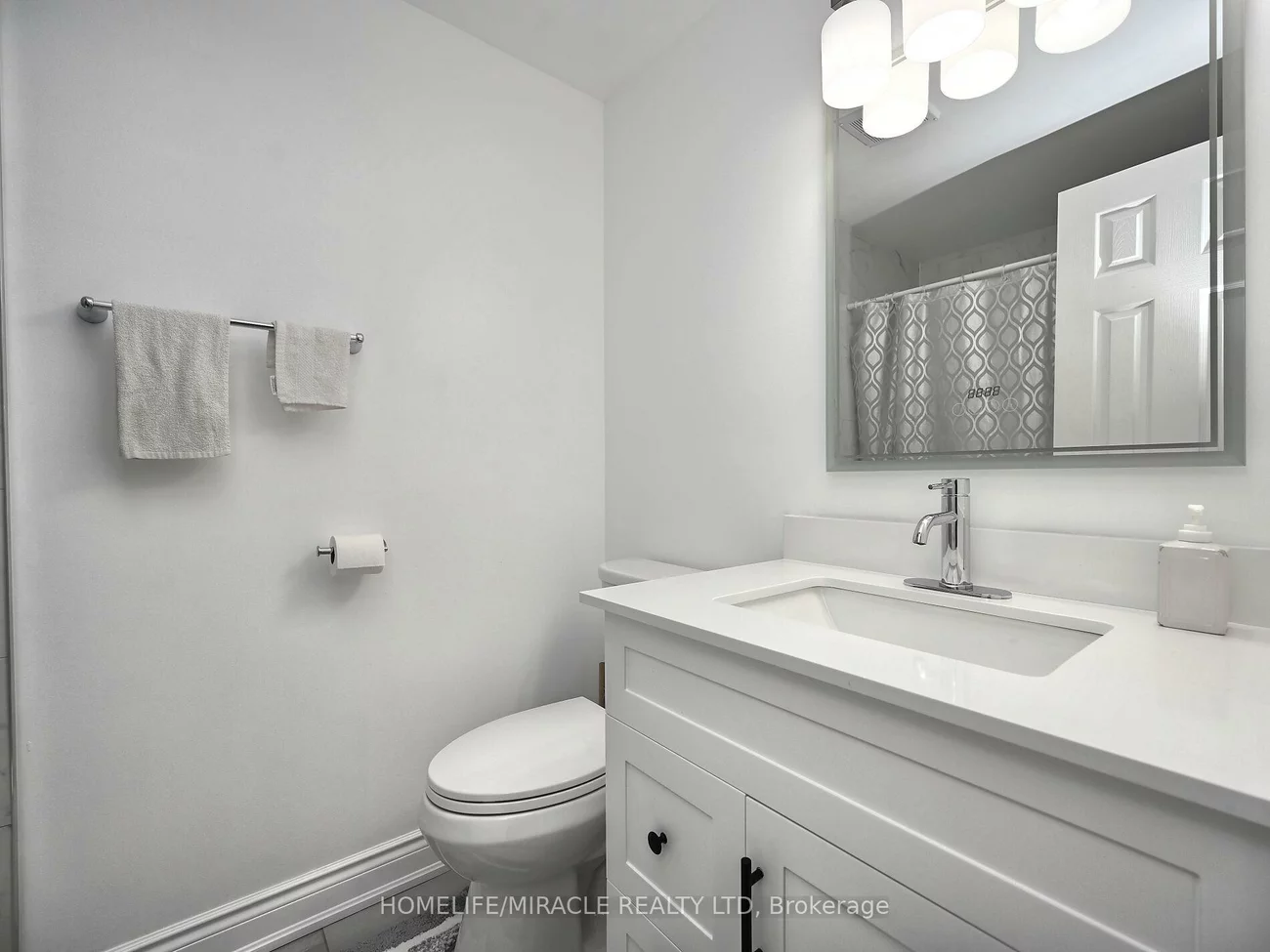 10, Grasspoint, Northgate, Brampton